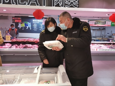 臨沂市市場監(jiān)管局開展節(jié)前食品安全與移動終端設(shè)備銷售專項(xiàng)檢查